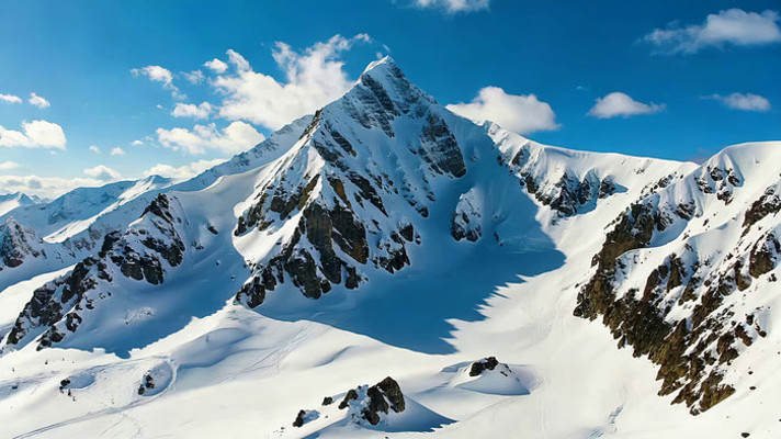 ѩɽȫ����Ȼ���