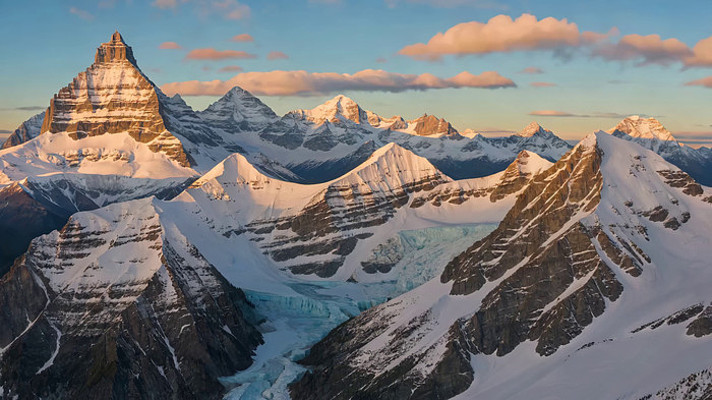 ѩɽɽ��׳��ȫ��