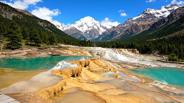 ѩɽ�µĶ�ʺ������