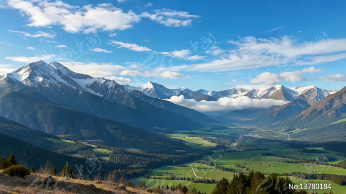 ѩɽ�µ���ɫɽ�ȷ��