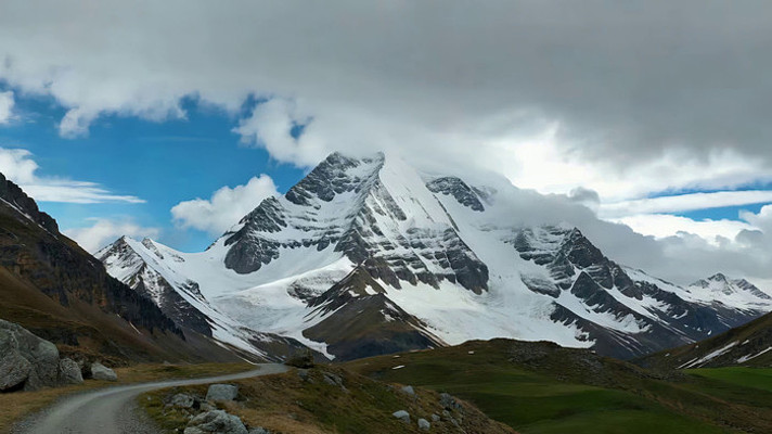 ѩɽ������ɽ·��Ȼ���