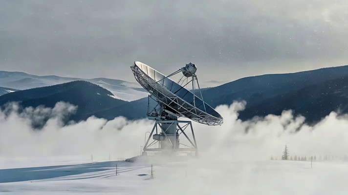 雪山中的卫星天线 雪山中的卫星天线