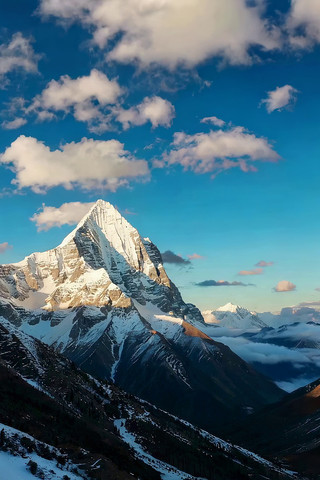 雪山自然风光全景 雪山自然风光全景