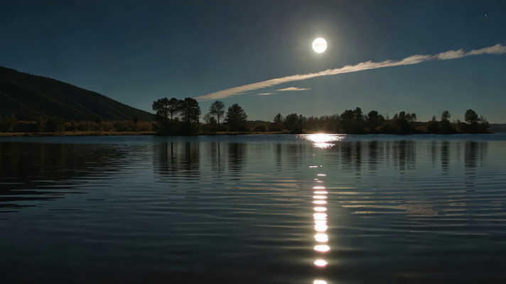 ��ҹ������������Զɽ�羰