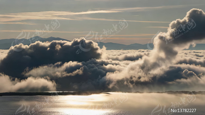 �ƺ��ճ���Ȼ���