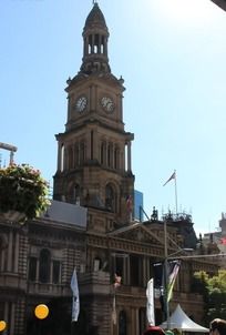 �Ĵ����ǽ�����¥