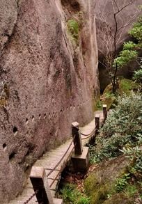 ̫��ɽʯ��խ��