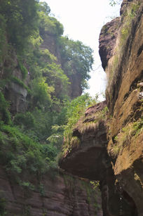 山间峡谷