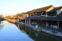 �����ӱ߹Ž���