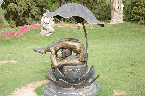 �������