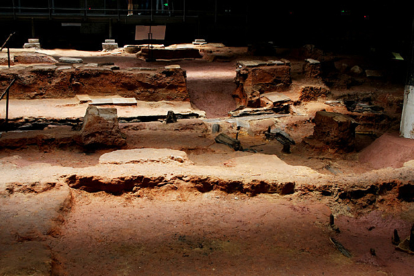 �ھ�����