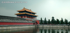 �ʹ���ǽ����