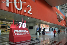 ����չ����