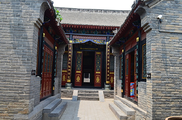 ���Ϲ���