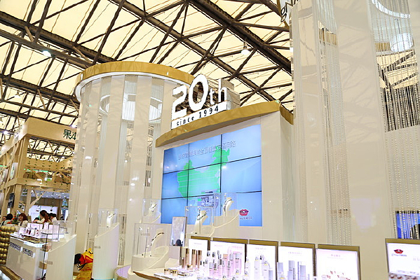 �Ϻ�����չ