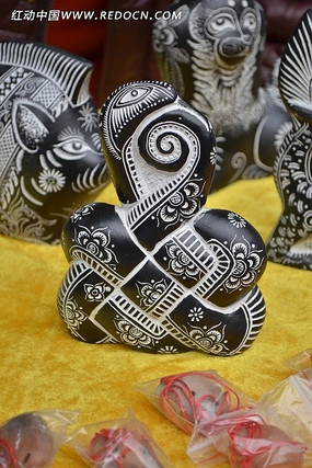 ������ż