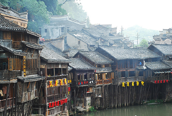 ����¥�ư�