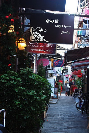 ���Ӿ���