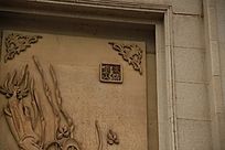 �������