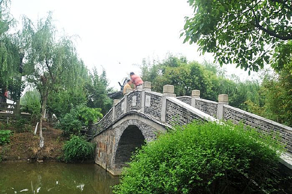 С����ˮ����