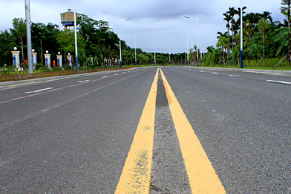 ��Խ����