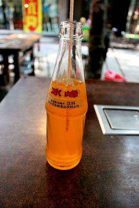 ������ɫ����