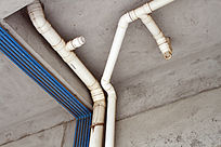 �ܵ�����