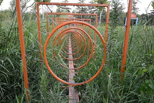 �������