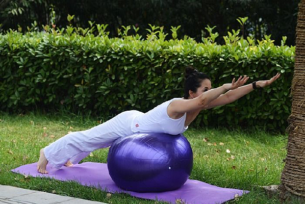 ��������