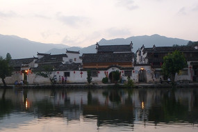 Ϧ���µĺ��