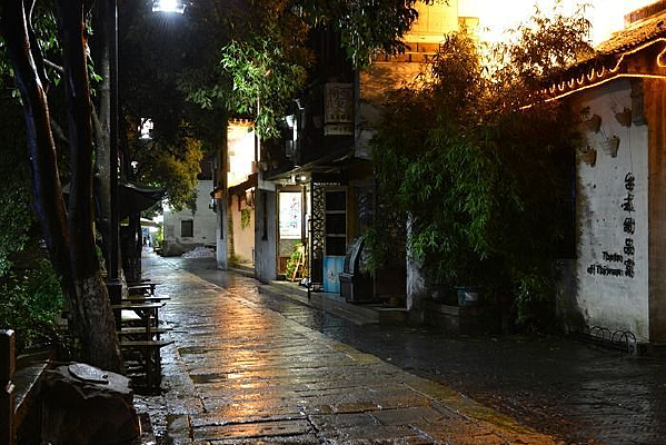 ����ƽ��·���н�