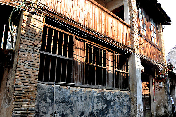 ��ɽ����