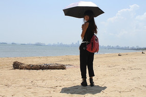 ���ߵ�Ů��