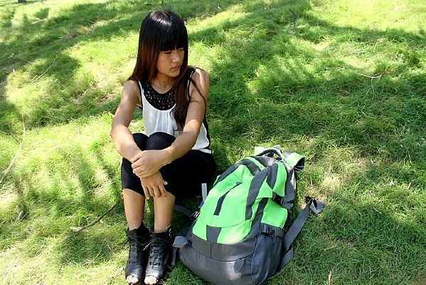 �������