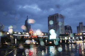 ��һ�㳡ҹ��