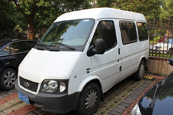 ��ɫ�����