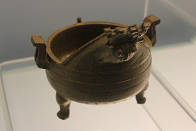 б����ͭ��