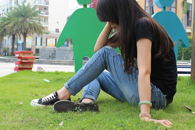 ����Ů���ݵ�