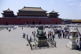 �ʹ�̫����