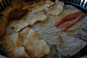 �������