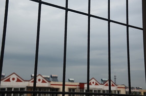 �������