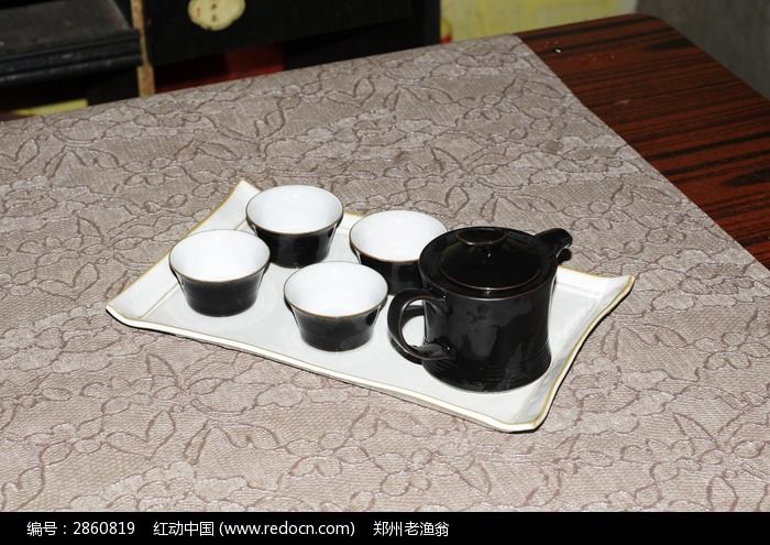 һ�������׵��մɲ��ͼƬ