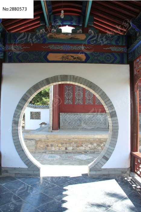 拱圆形的门洞图片