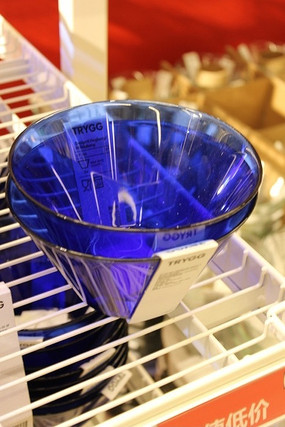 ��ɫ����