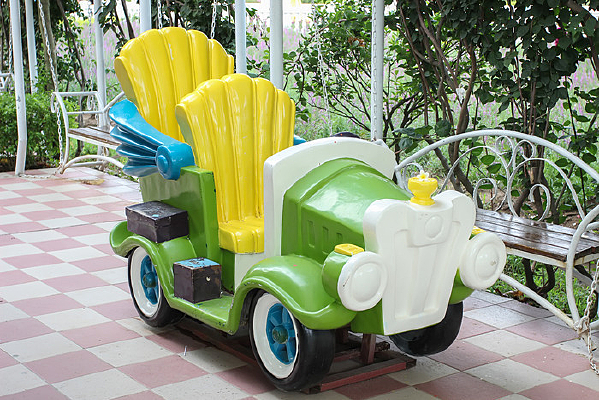 ��ɫ��ͨ��