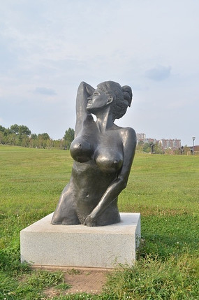 �������