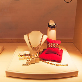 ���Ƴ���