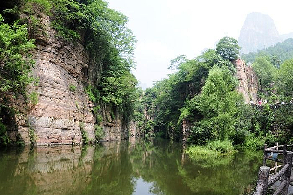 ��ɽ����