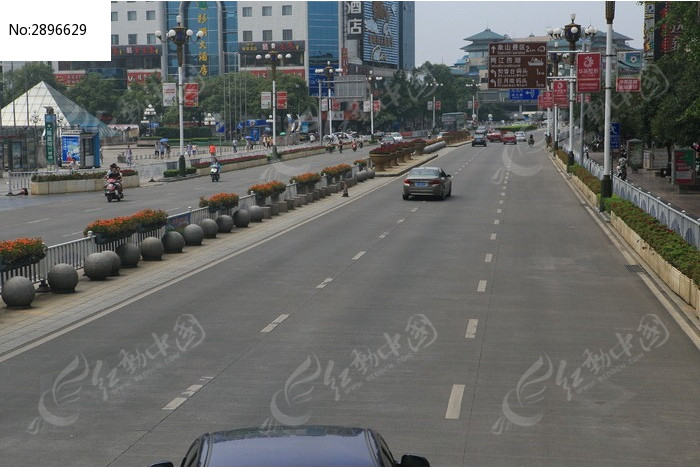 桂林中山路广场路段图片