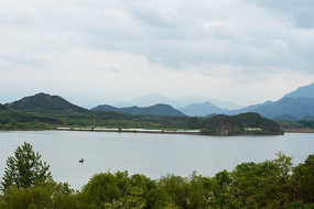 ����ɽ��